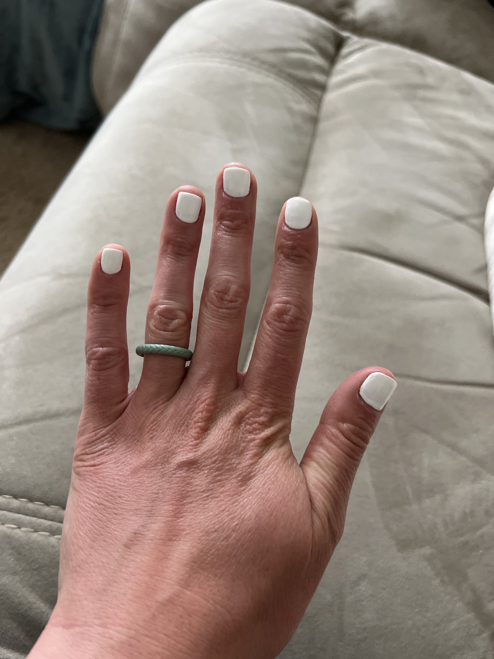LE Nail & Spa nail photo 3