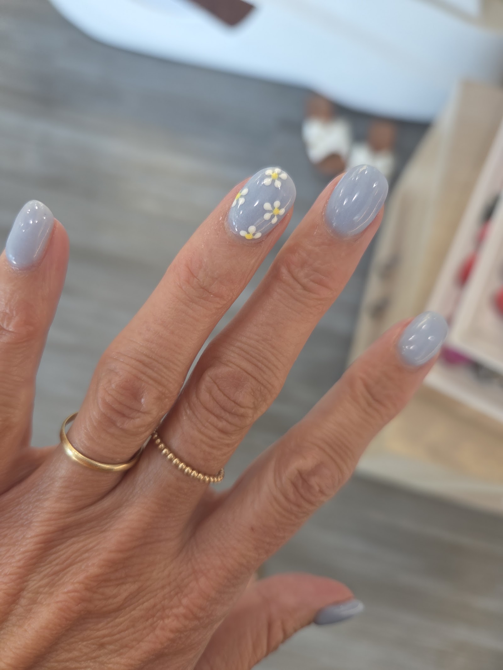 LE Nail & Spa nail photo 4